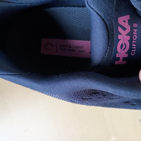 Hoka Purple Sneakers with Breathable Mesh Design - Picture 7 of 7